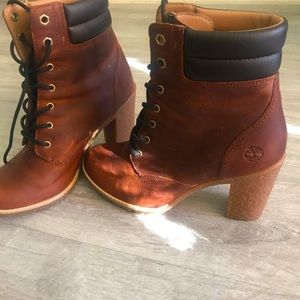Timberland boots size 7.5 brown/maroon